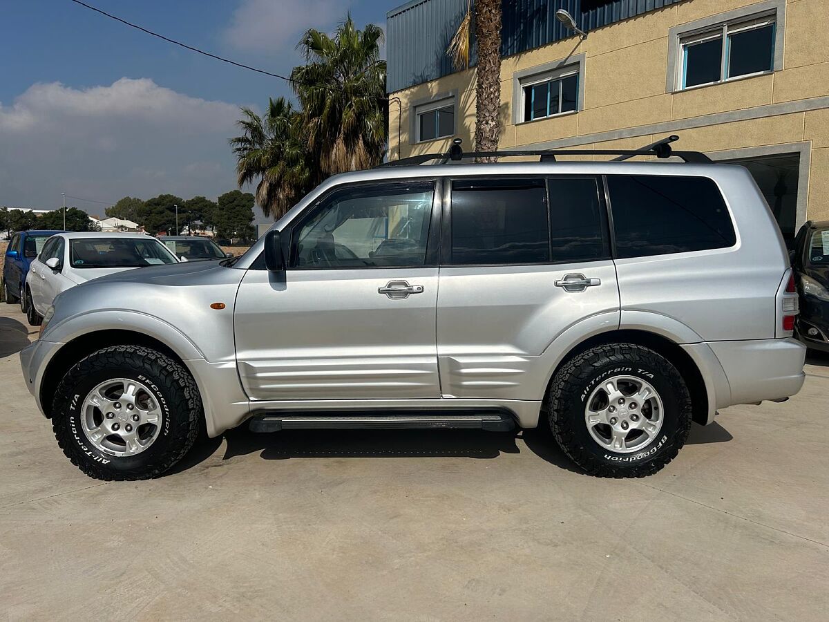 MITSUBISHI PAJERO LWB 3.2 4WD AUTO SPANISH LHD IN SPAIN 177000 MILES 7 SEAT 2001